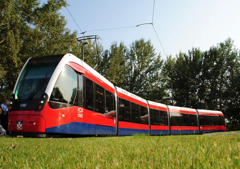 Propao i tender za 85 tramvaja: Grad nije obezbedio 22 miliona evra avansa